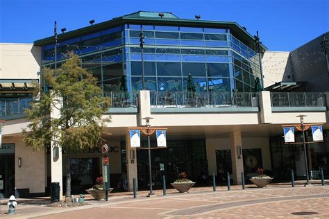 The Woodlands Mall - Food Court Entrance Photos - The Woodlands, TX