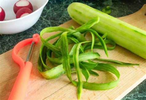 Can You Eat Skin On English Cucumber at Cathy Hare blog