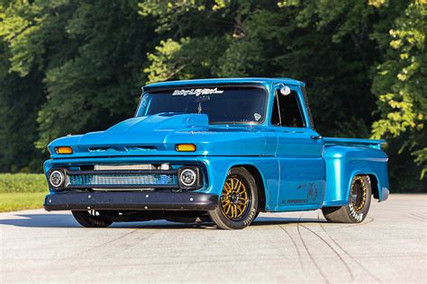 Joe Leager’s “Sully” Street Cruiser C10 Checks All the Boxes