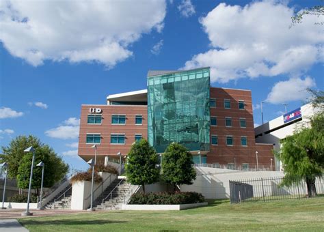 University of Houston - Downtown | MetroMBA