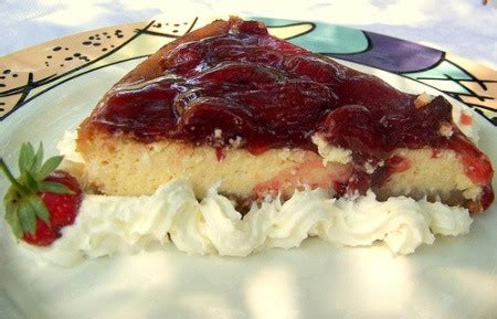 Çilek Soslu Cheesecake Tarifi - MisssGibi Yemek Tarifleri