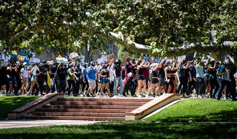 More than 1,000 protest in Westwood, with UCLA police arrest center in ...