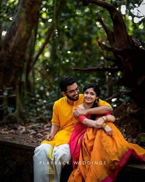 Romantic Couple Photoshoot Poses in the Woods