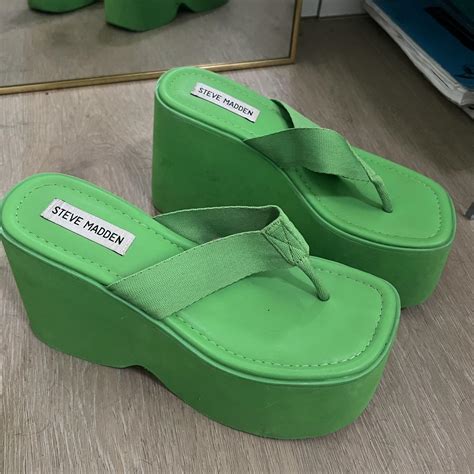 Steve Madden green platform sandals - Depop