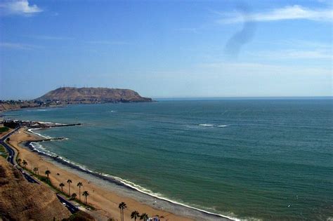 Miraflores beach, Lima, Perú. | Too much cold for me. | Flickr - Photo Sharing!