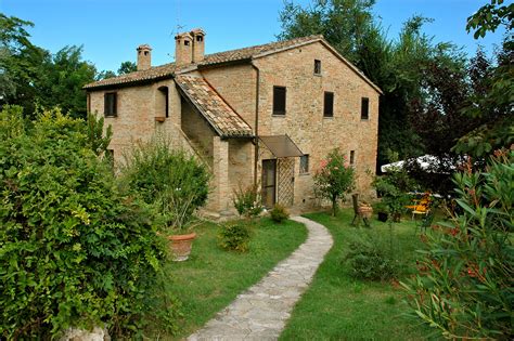 For sale Farmhouse, Urbino, Pesaro and Urbino, Italy, Via Cà BIAGIO 30 ...