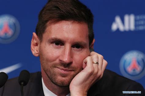 Messi attends press conference as PSG player in Paris - Xinhua ...