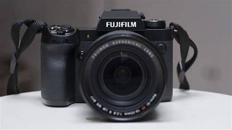 Hands-on Fujifilm X-H2 review: all in the details | TechRadar