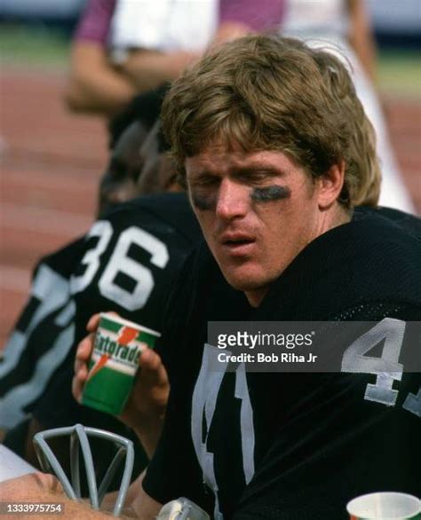 Dave Casper Raiders Photos and Premium High Res Pictures - Getty Images