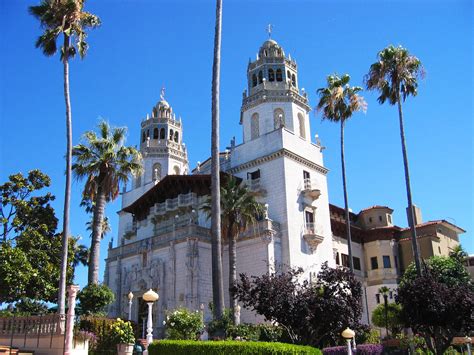 Travel Bites, Flights and Sights Repost: Elephant Seals and Castles | Visit Cambria | CA