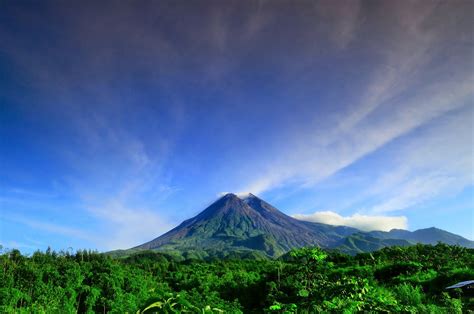 Jogja Russian Guide: Merapi Mountain