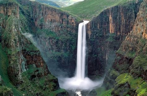 Breathtaking Pictures Of Mutarazi Falls In Zimbabwe