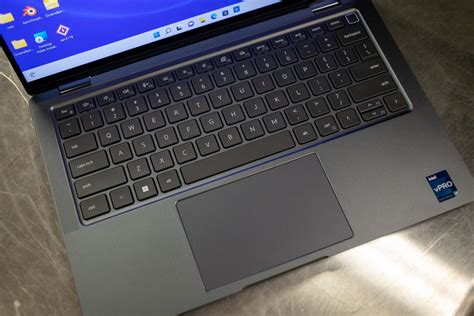 Dell Latitude 9430 2-in-1 Review - StorageReview.com