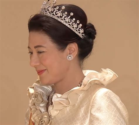 Empress Masako's Fashion and Style Part 1: May 2019 - - Page 6 - The ...