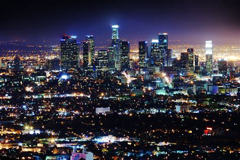 Los Angeles becomes first city in the world to control its street lighting through mobile and ...