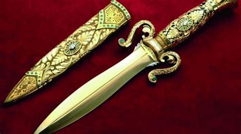 The 10 Most Expensive Swords in the World (2022) | Wealthy Gorilla