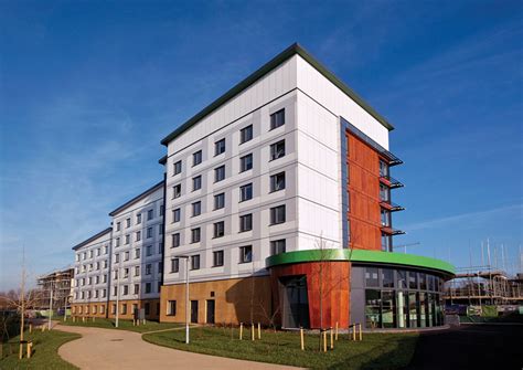 University of Hertfordshire, Hatfield - PIC Construction Group LTD