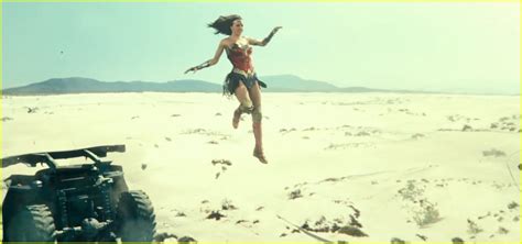 'Wonder Woman 1984' Trailer Reunites Gal Gadot & Chris Pine - Watch Now!: Photo 4400029 | Chris ...