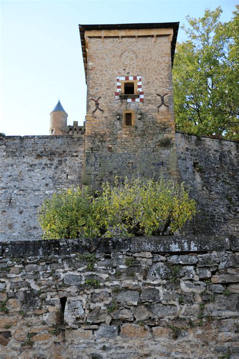 The castle of Montmelas and its wineries * All PYRENEES · France, Spain, Andorra