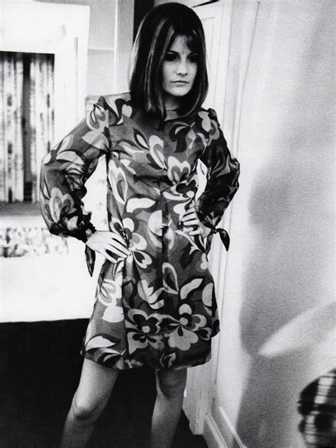 Ochin Kusna: Sandie Shaw 1967 | Sandie shaw, Fashion, Fashion n