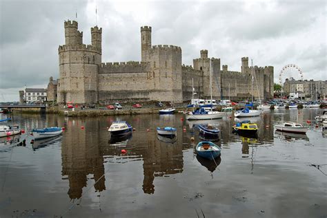 Caernarfon Castle - Wales - Castles Photo (789296) - Fanpop