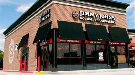 Jimmy John's delivery driver exposes cheating boyfriend