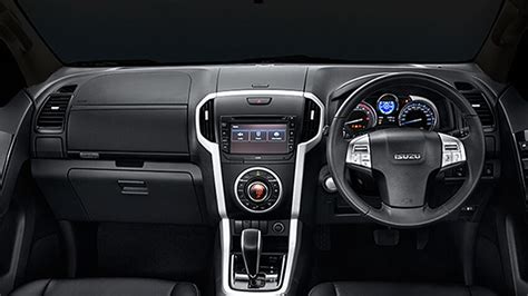 Isuzu MU-X Photo, Isuzu MUX Dashboard Image - CarWale