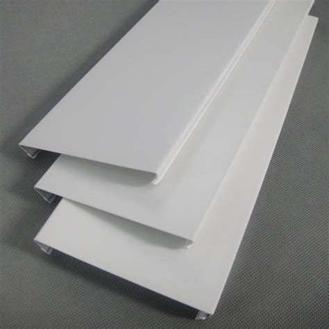 0.5-1.2mm Aluminium Strip Ceiling Tiles corridor,Gas station from China ...