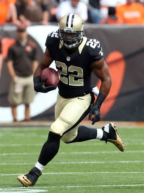 Mark Ingram Jr | Nfl football pictures, New orleans saints, Football run