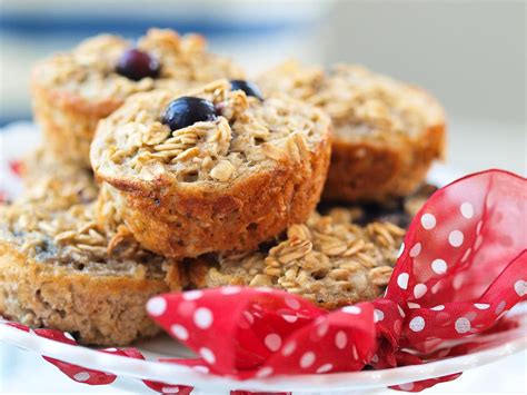 Banana Chocolate Chip Baked Oatmeal Muffins - Happy Healthy Mama