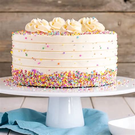 10 Different Types of Cake - Types of Cake Frosting and Icing