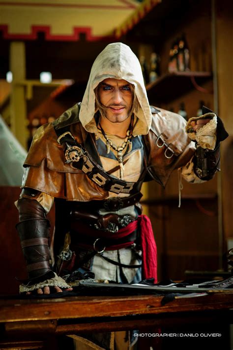 Edward Kenway Cosplay - FIRE Black Flag by Leon by LeonChiroCosplayArt on DeviantArt