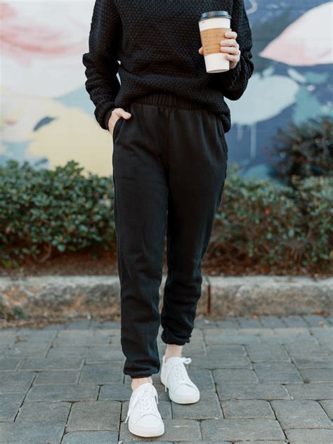 Black Sweatpants Outfit