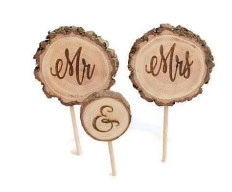Rustic Wedding Cake Topper Mr & Mrs, Calligraphy Engraving ~ Rustic Wedding Decorations, Barn ...