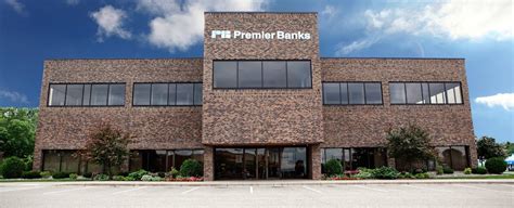 Premier Bank Maplewood - 2866 White Bear Ave N, Maplewood, MN 55109 - Hours, Directions, Reviews