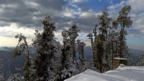 Nainital snow fall 2020 best view snowfall uttarakhandDevsthal campus snowfall video 20/01/2020 ...