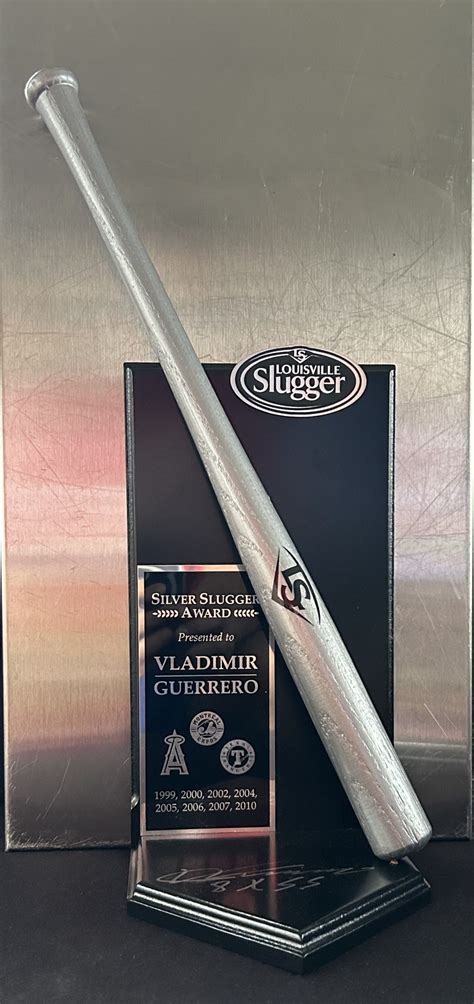 Silver Slugger Award Trophy 2024 Season - Yetty Katharyn