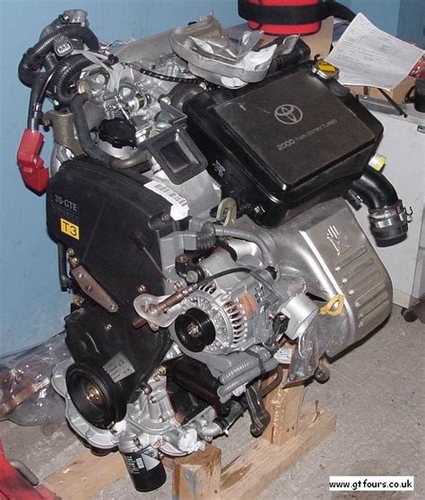 Toyota Celica GT4 ST205 Engine pictures