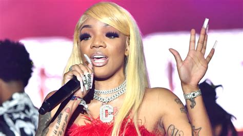 8 Facts About GloRilla, The Memphis Rapper Who Captivated The Rap Scene With Her Summer Anthem ...