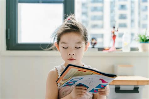 Develop Reading Habits: Help Young Kids Develop Good Reading Habits