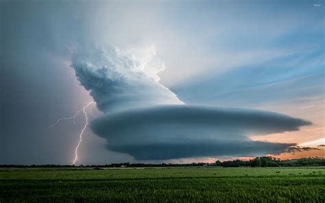 Supercell forming wallpaper - Nature wallpapers - #29025