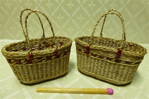 Basketcase Miniatures: Some new baskets and other stuff!!