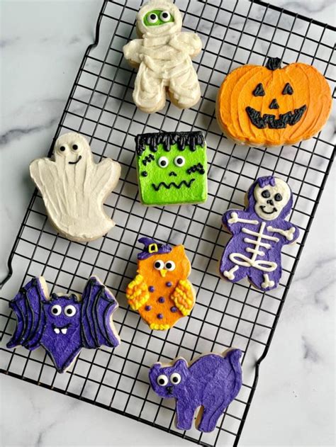 8 Easy Halloween Sugar Cookie Decorating Ideas - Amycakes Bakes