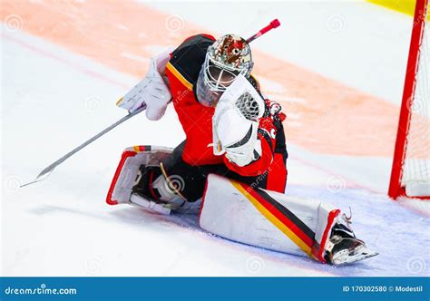 Ice Hockey Goalie Makes a Great Glove Save Editorial Image - Image of olympic, defense: 170302580