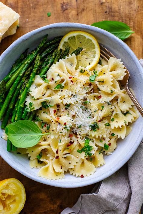 15-Minute Lemon Asparagus Pasta – A Simple Palate