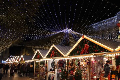 20 Christmas markets everyone should visit / Bright Side