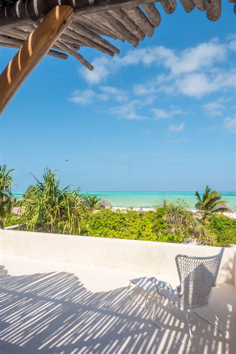 Beachfront Villa - In Residence Luxury Villa in Zanzibar