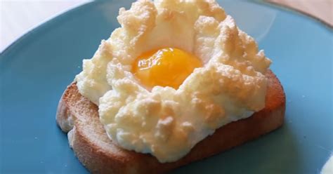 Now Trending, Fluffy Cloud Eggs Are The Hottest New Cooking Method