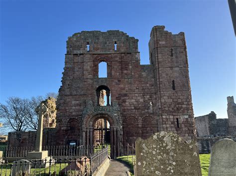 Lindisfarne – Holy Island History | Newcastle Guide