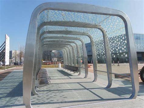 Image result for modern bus stop designs | Bus shelters, Bus stop ...